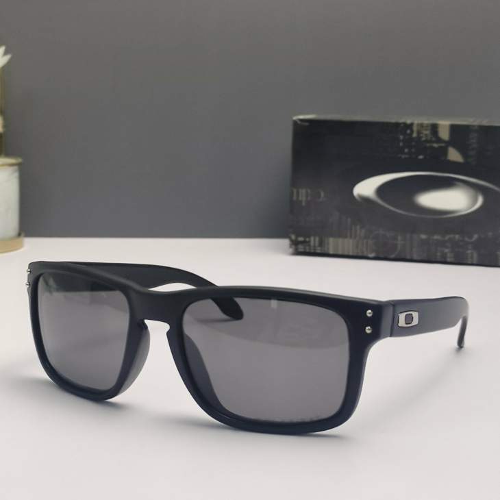 Picture of Oakley Sunglasses _SKUfw66124134fw